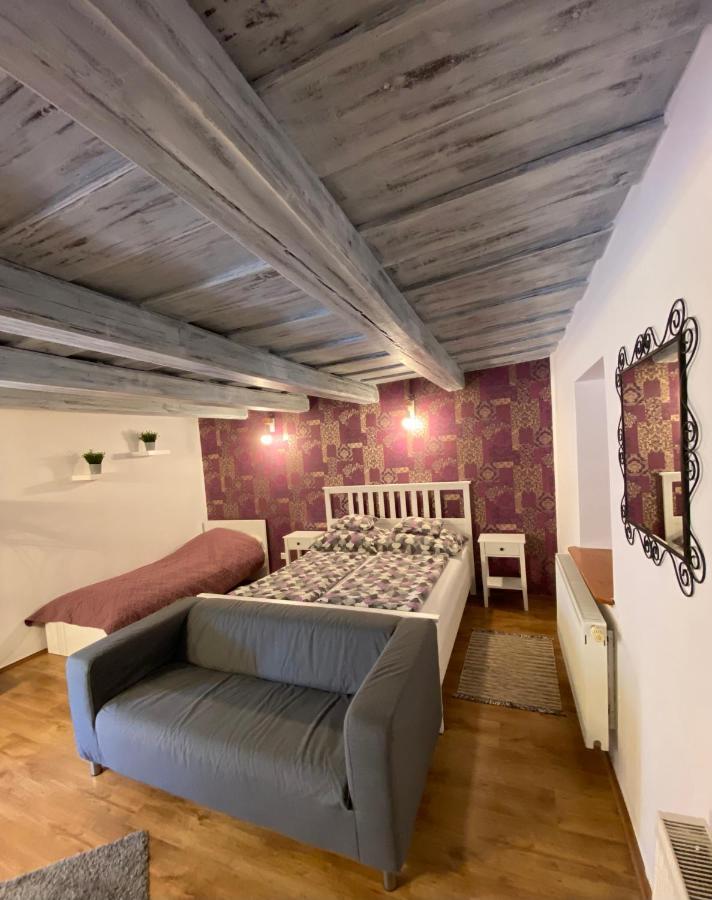 בית הארחה Centrum Vendeghaz *